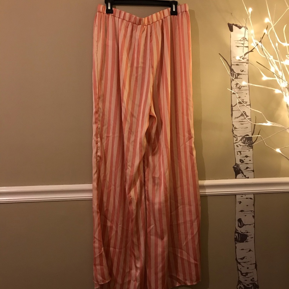 Playboy misguided PJs! - Picture 5 of 8